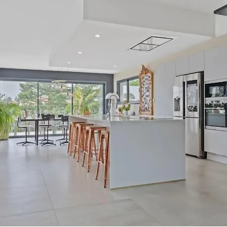 La Villa De Chris 빌라 *